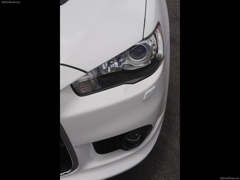 Illustration for article titled 2010 Mitsubishi Lancer Sportback Coming To America, Five-Door Style